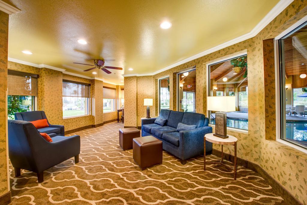 Comfort Inn Fontana Bagian luar foto